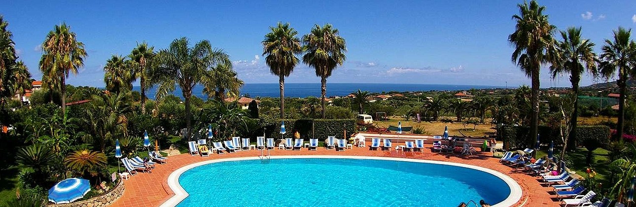 Spalvingos atostogos Kalabrijoje: 3★ Costa Azzurra Hotel & Residence viešbutis su maitinimu vos 655€ 689€ 