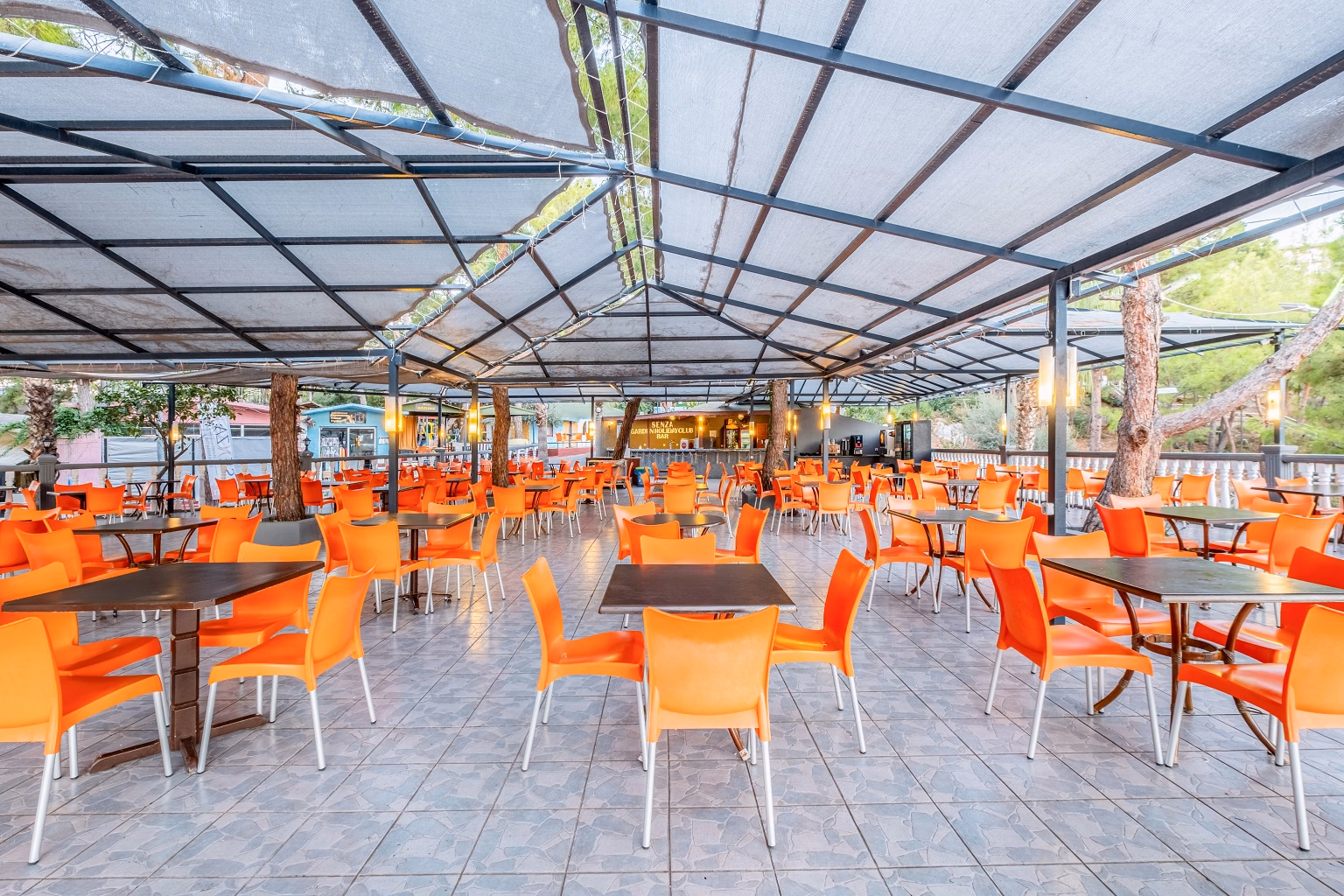 Senza Garden Holiday Club
