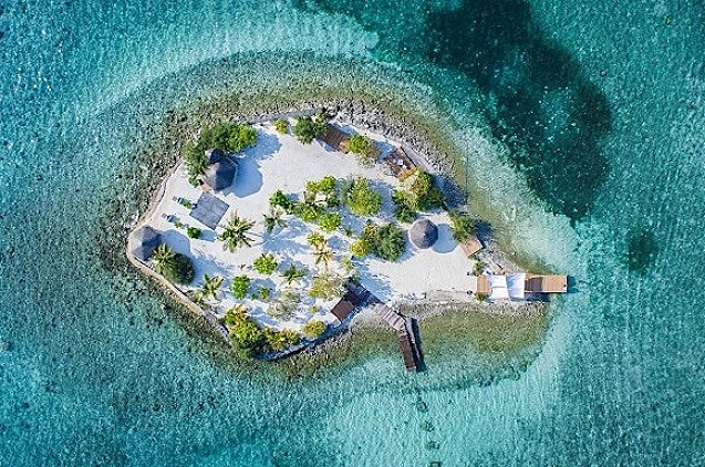 9 n. Maldyvuose: 5* „Adaaran Hudhuran Fushi“ viešbutis su viskas įskaičiuota