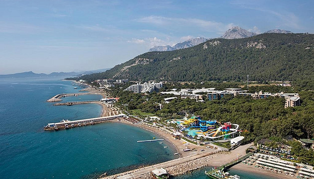 Kokybiškos šeimos atostogos: 5★ RIXOS SUNGATE viešbutyje Turkijoje su ultra viskas įskaičiuota tik 1089€ 1134€