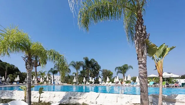 Nuostabios atostogos Kipre: pasinerkite į poilsį jaukiame 4★ viešbutyje Christofinia Hotel
