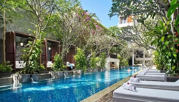 Atrask kitą poilsio lygį Indonezijoje: 4★ viešbutis Jambuluwuk Oceano Seminyak su pusryčiais