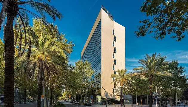 Įspūdžių kupina kelionė į Barseloną: apsistokite 3★ viešbutyje Four Points by Sheraton Barcelona Diagonal