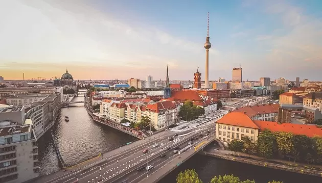 Berlynas - kur susitinka praeitis ir dabartis: atostogos 4★ viešbutyje Best Western Plus Plaza Berlin Kurfürstendamm