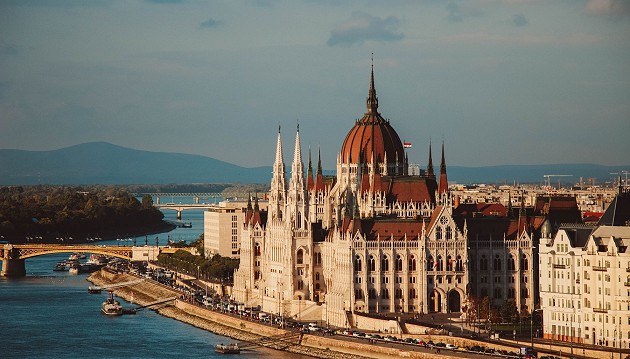 Trumpas pabėgimas į Budapeštą! Skrydis iš Kauno ir 4★ Atrium Fashion Hotel su pusryčiais už 
