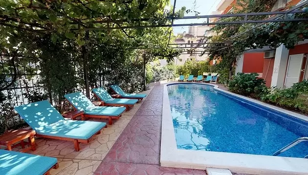 Atostogų džiaugsmas Juodkalnijoje: apsistokite 3★ viešbutyje Villa Bojana su pusryčiais
