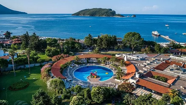 Atraskite atostogas Juodkalnijoje: keliaukite ilsėtis 4★ viešbutyje Slovenska Plaza Hotel Complex