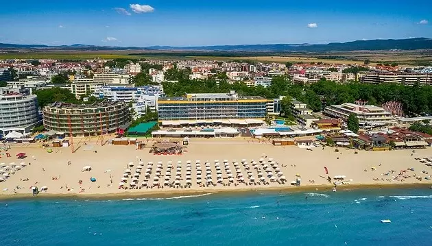 Nuotaikingos atostogos su Bulgarijos saule: poilsis 4★ viešbutyje Glarus Beach su pusryčiais
