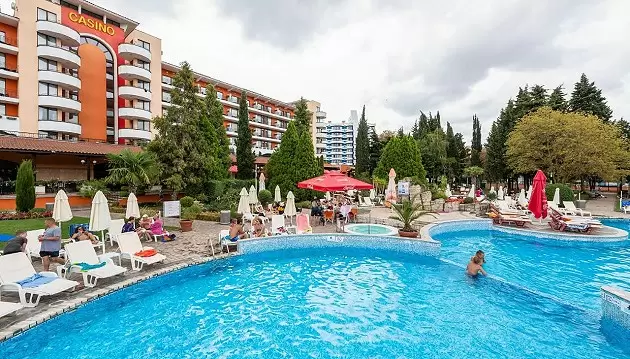 Bulgarija: atraskite kokybišką poilsį 4★ viešbutyje Hrizantema Hotel su viskas įskaičiuota