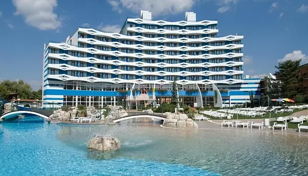 Skriskite atostogų į vasariškąją Bulgariją: poilsis Trakia Plaza Hotel & Apartments 4★ viešbutyje su viskas įskaičiuota