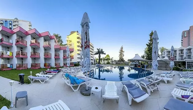 Pailsėkite su visa šeima Bulgarijoje: atpalaiduojančios atostogos 4★ viešbutyje Flamingo Beach su pusryčiais ir vakariene