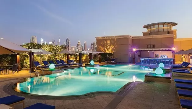 Prašmatnus poilsis Dubajuje: apsistokite 5★ viešbutyje Crowne Plaza Dubai Jumeirah