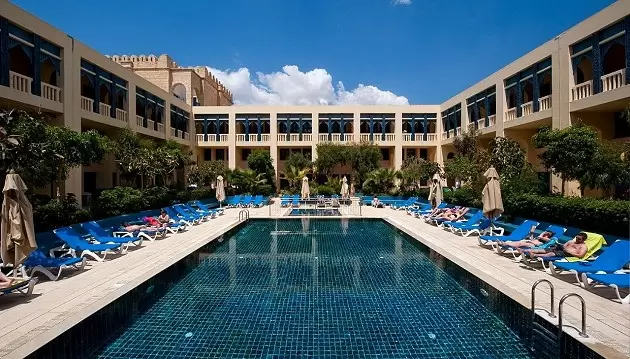 Ilsėkitės ir pažinkite Tunisą: atostogos 4★ viešbutyje Diar Lemdina su viskas įskaičiuota