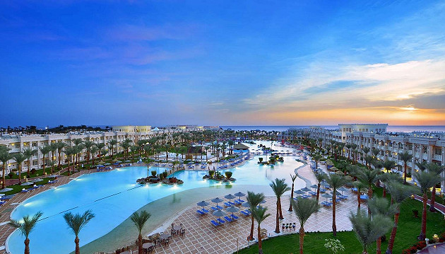 Paskutinė minutė : 5★ Albatros Palace Resort viešbutis Hurgadoje su VISKAS ĮSKAIČIUOTA už