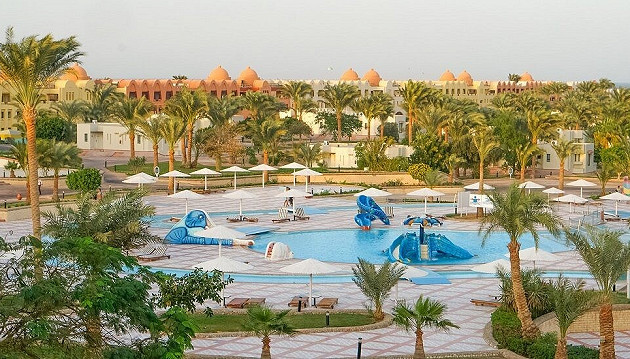 Karštos atostogos Egipte: savaitė 5★ viešbutyje Pharaoh Azur Resort su viskas įskaičiuota Hurgadoje už 615€ 641€