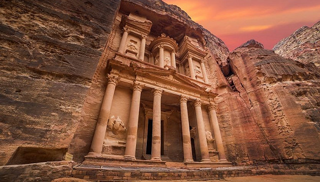 Pažintinė kelionė prarastąją ir atrastąją karalystę Jordaniją už 520€: gido paslaugos, ekskursijos, Jordanijos viza