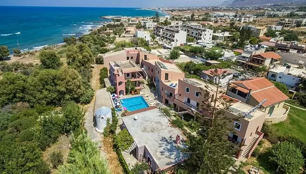 Jaukus pabėgimas į Kretos salą: apsistokite 3★ viešbutyje Kri Kri Village