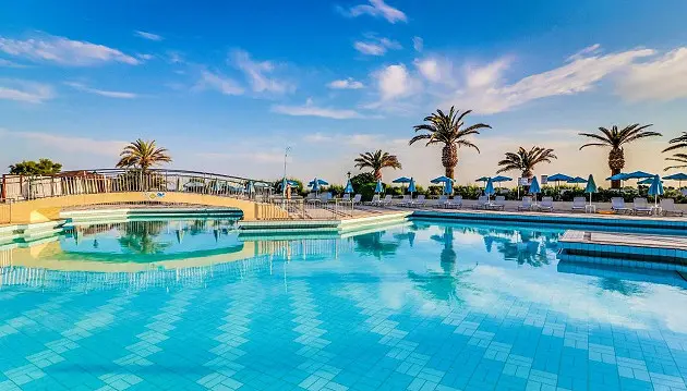 Tiesiog nuostabios atostogos Kretoje: 4★ viešbutis Creta Star su viskas įskaičiuota