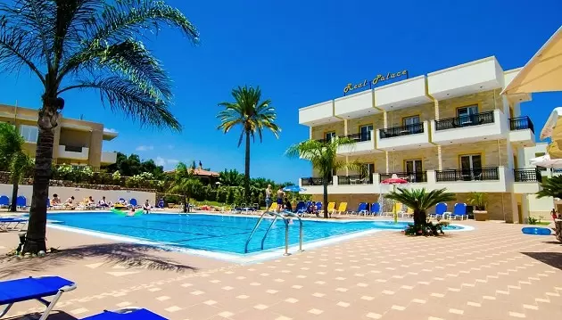 Saulėtas ir nepamirštamas poilsis Kretoje: keliaukite atostogų į 3★ viešbutį Real Palace