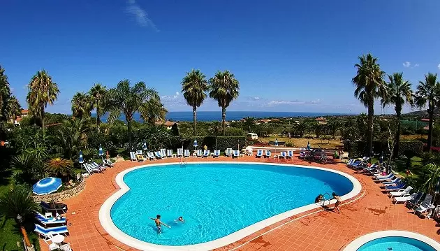 Spalvingos atostogos Kalabrijoje: 3★ Costa Azzurra Hotel & Residence viešbutis su maitinimu