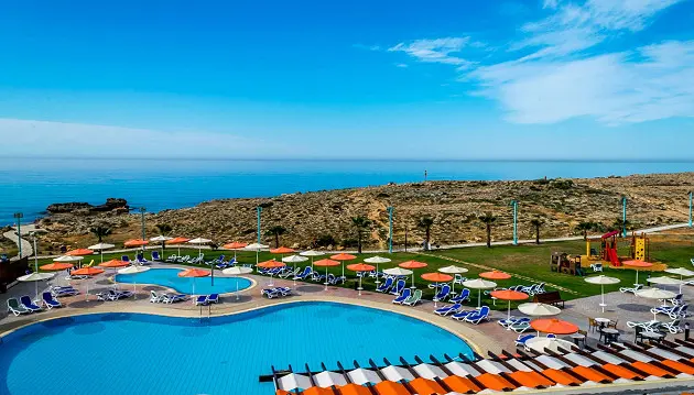 Savaitės poilsis saulėtajame Kipre 4★ viešbutyje Aktea Beach Village su pasirinktu maitinimu
