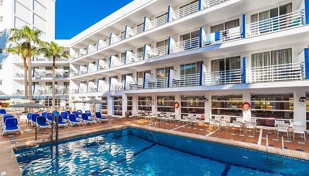 Išsvajotoji Maljorka: savaitės atostogos su pusryčiais ir vakarienėmis 4★ viešbutyje Globales Palmanova Palace vos už 587€