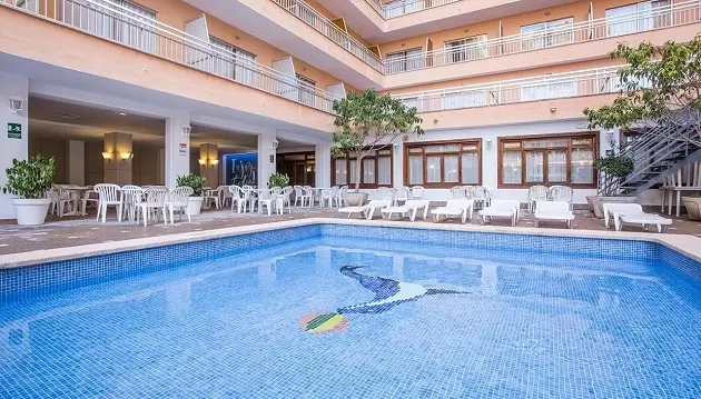 Įspūdingos atostogos Maljorkoje: poilsis 3★ viešbutyje Bahia de Palma Affiliated by Fergus su pusryčiais