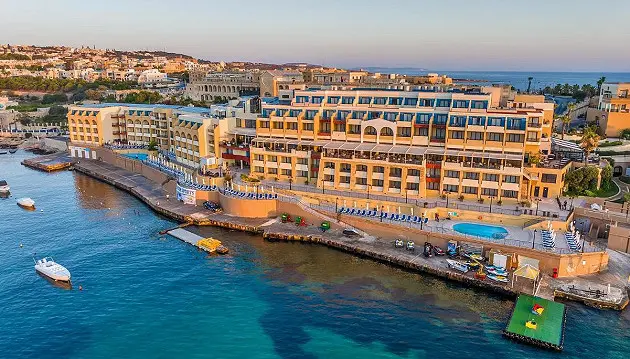Poilsis ir nuotykiai Maltoje: savarankiška kelionė į 4★ viešbutį Marina Hotel Corinthia Beach Resort