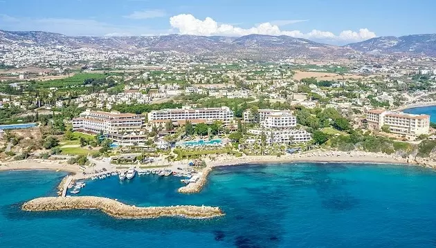 Komfortiškas pabėgimas: atostogaukite Kipre 5★ viešbutyje Coral Beach Hotel and Resort