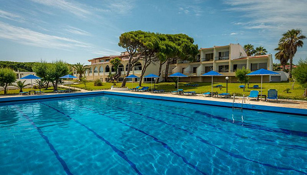 Poilsis Peloponese: 4★ Pavlina Beach viešbutis su pusryčiais ir vakarienėmis tik 622€