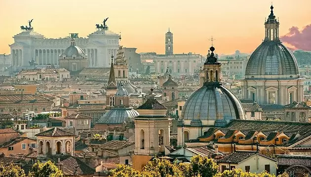 Pažintinė kelionė į Italiją, aplankant Riminį, Veneciją, Florenciją, Romą, Neapolį su Pompėja ir San Mariną tik už 840€ 875€ 