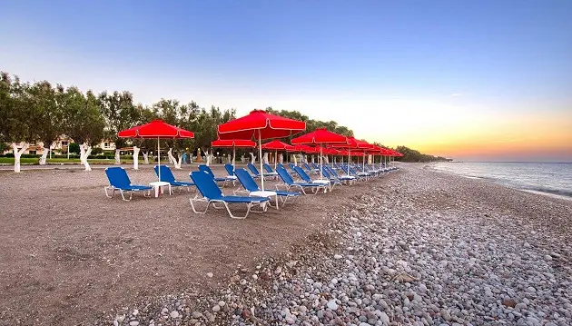 Rodo sala ir jos grožis poilsinėje kelionėje: atostogaukite 4★ viešbutyje Bayside Hotel Katsaras ant jūros kranto