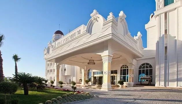 Tobulas pabėgimas į Turkiją: 5★ viešbutis Oz Hotels Side Premium su ultra viskas įskaičiuota