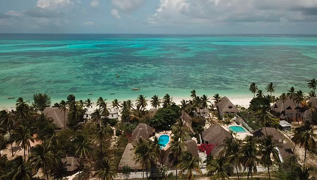 Smaragdiniu vandenynu ir balto smėlio paplūdimiais žavintis Zanzibaras: 7-14 naktų 4★ viešbutyje Sea View Lodge viešbutis su pusryčiais ir vakarienėms tik 1289€