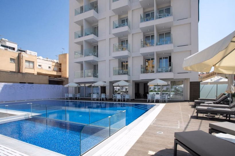 Kipras, Larnaka
