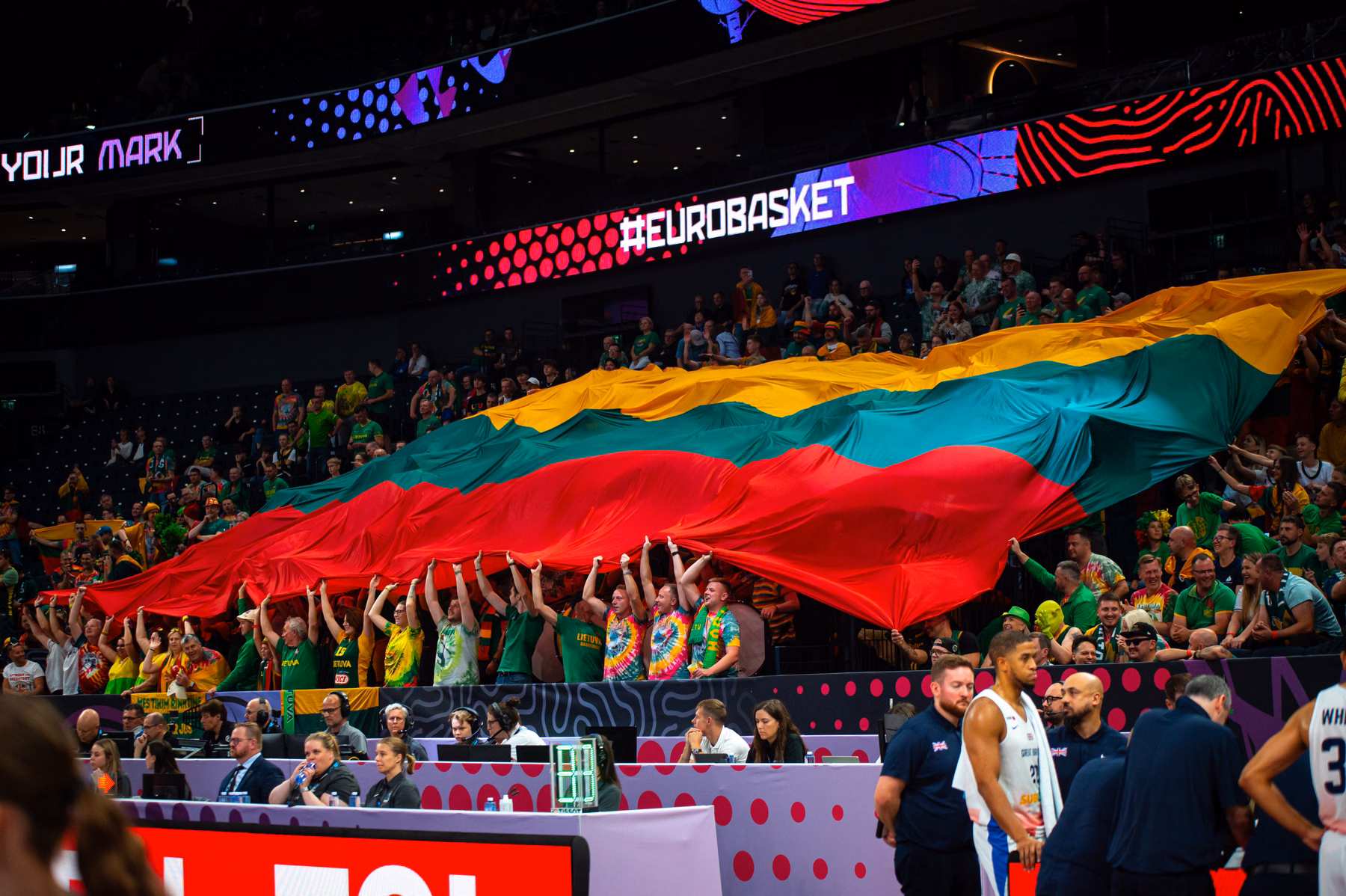 Palaikyk Lietuvos vyrų krepšinio rinktinę Islandijoje!